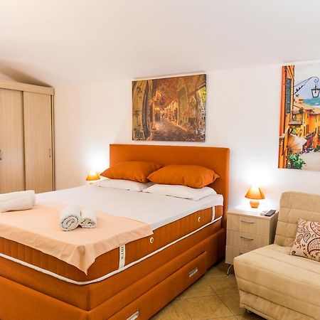 Apartments & Studios Tomanovic บุดวา ภายนอก รูปภาพ